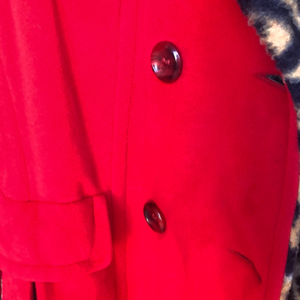 Stylish Red Doubled Breasted Pea Coat with Leopard Trim - Picture 15 of 16